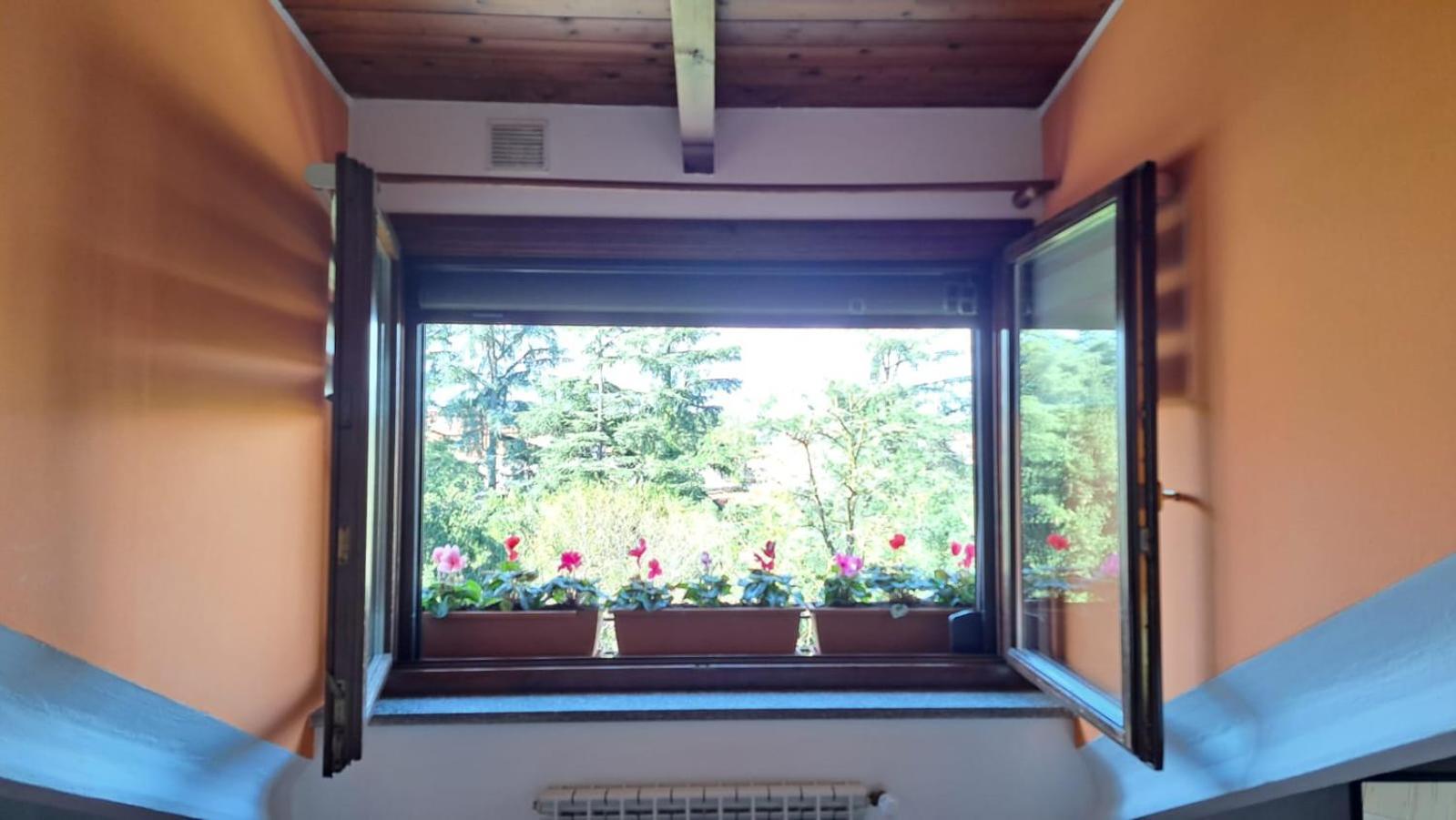 Ferienwohnung Casa Paola - Stazione 400 Mt - Free Wifi Arcore Exterior foto