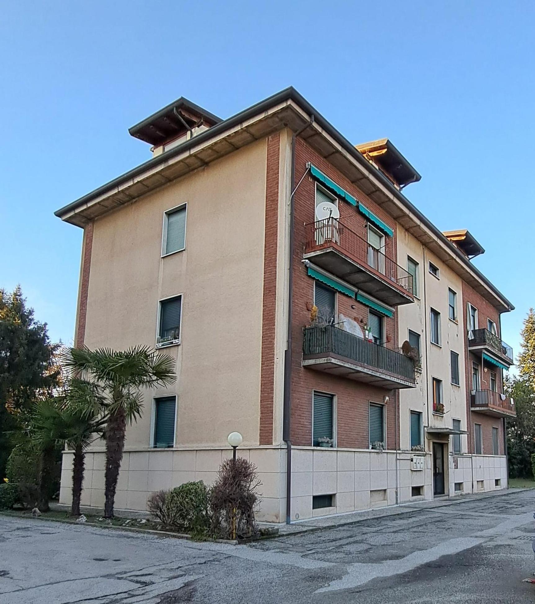 Ferienwohnung Casa Paola - Stazione 400 Mt - Free Wifi Arcore Exterior foto